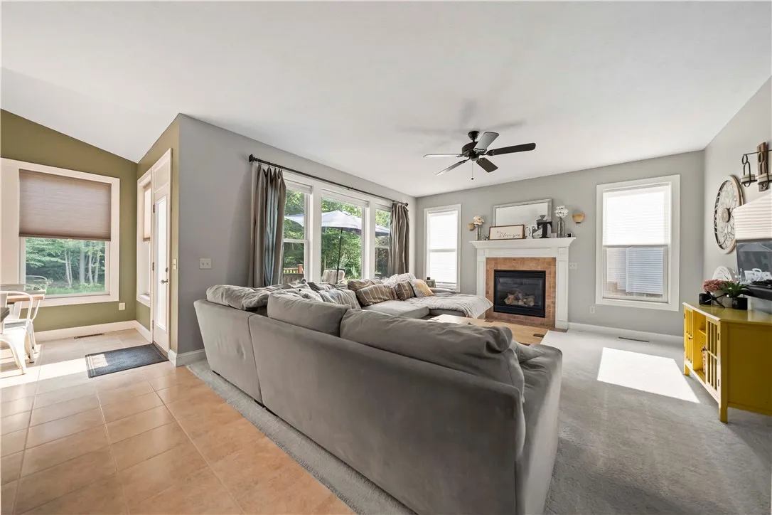 249 Gallant Fox Ln, Webster, New York 14580, Webster, New York 14580, 5 Bedrooms Bedrooms, 9 Rooms Rooms,2 BathroomsBathrooms,Residential,For Sale,249 Gallant Fox Ln, Webster, New York 14580,R1622823