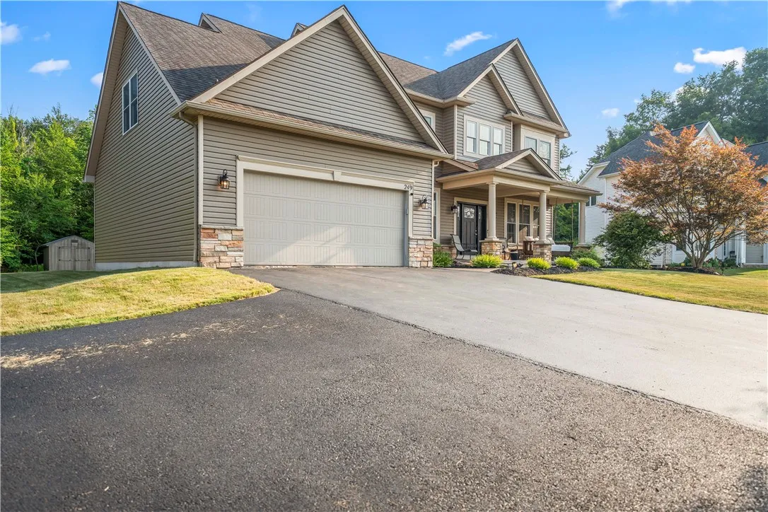 249 Gallant Fox Ln, Webster, New York 14580, Webster, New York 14580, 5 Bedrooms Bedrooms, 9 Rooms Rooms,2 BathroomsBathrooms,Residential,For Sale,249 Gallant Fox Ln, Webster, New York 14580,R1622823