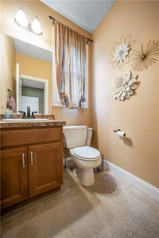 249 Gallant Fox Ln, Webster, New York 14580, Webster, New York 14580, 5 Bedrooms Bedrooms, 9 Rooms Rooms,2 BathroomsBathrooms,Residential,For Sale,249 Gallant Fox Ln, Webster, New York 14580,R1622823