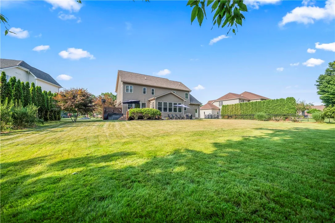 249 Gallant Fox Ln, Webster, New York 14580, Webster, New York 14580, 5 Bedrooms Bedrooms, 9 Rooms Rooms,2 BathroomsBathrooms,Residential,For Sale,249 Gallant Fox Ln, Webster, New York 14580,R1622823