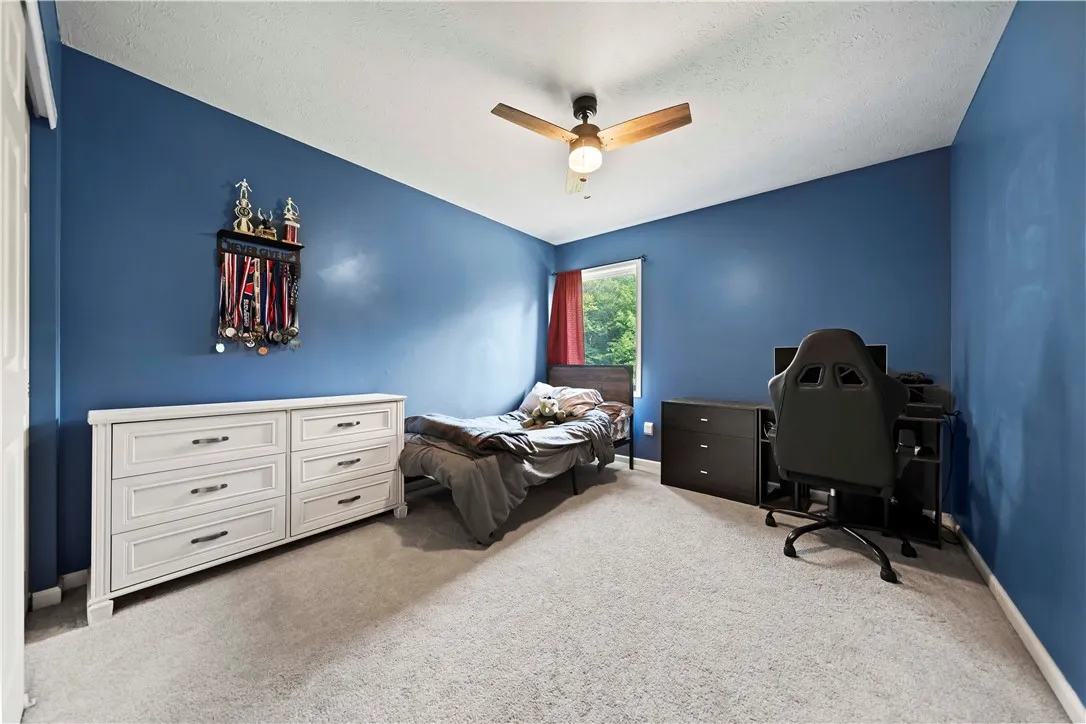 249 Gallant Fox Ln, Webster, New York 14580, Webster, New York 14580, 5 Bedrooms Bedrooms, 9 Rooms Rooms,2 BathroomsBathrooms,Residential,For Sale,249 Gallant Fox Ln, Webster, New York 14580,R1622823