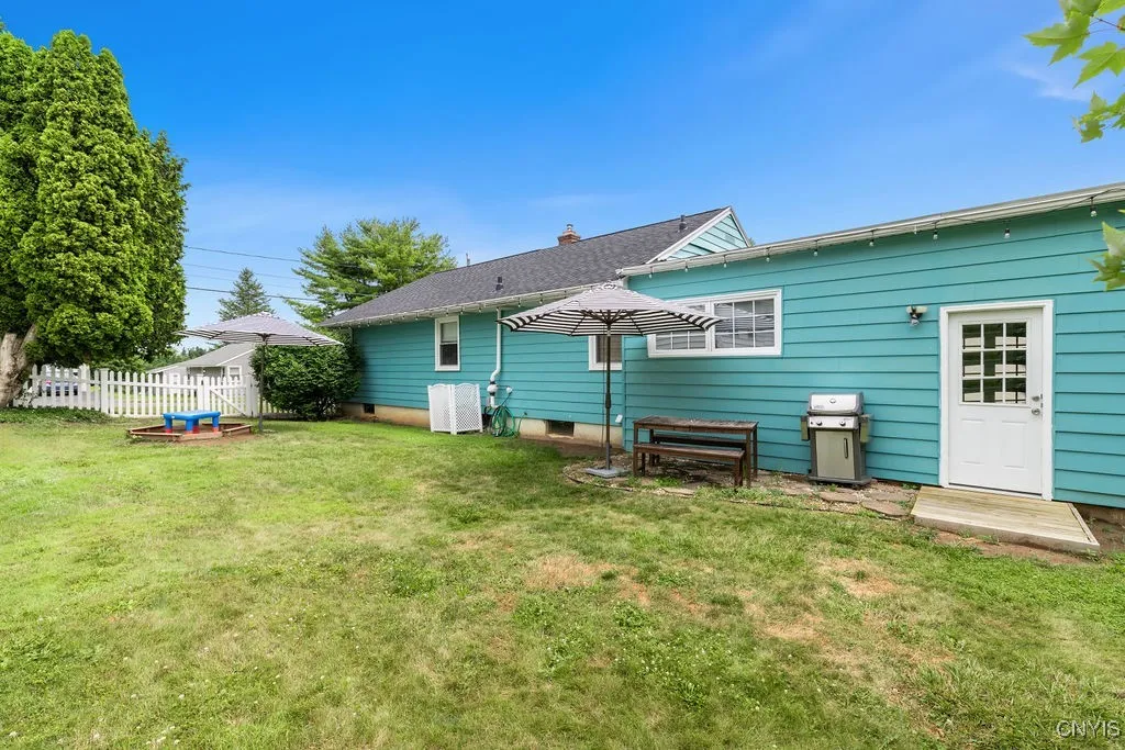 500 Walberta Road, Geddes, New York 13219, Geddes, New York 13219, 4 Bedrooms Bedrooms, 8 Rooms Rooms,1 BathroomBathrooms,Residential,For Sale,500 Walberta Road, Geddes, New York 13219,S1622731