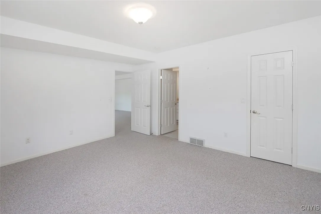 5189 Pointe East Drive, Dewitt, New York 13078, De Witt, New York 13078, 3 Bedrooms Bedrooms, 8 Rooms Rooms,2 BathroomsBathrooms,Residential,For Sale,5189 Pointe East Drive, Dewitt, New York 13078,S1622507