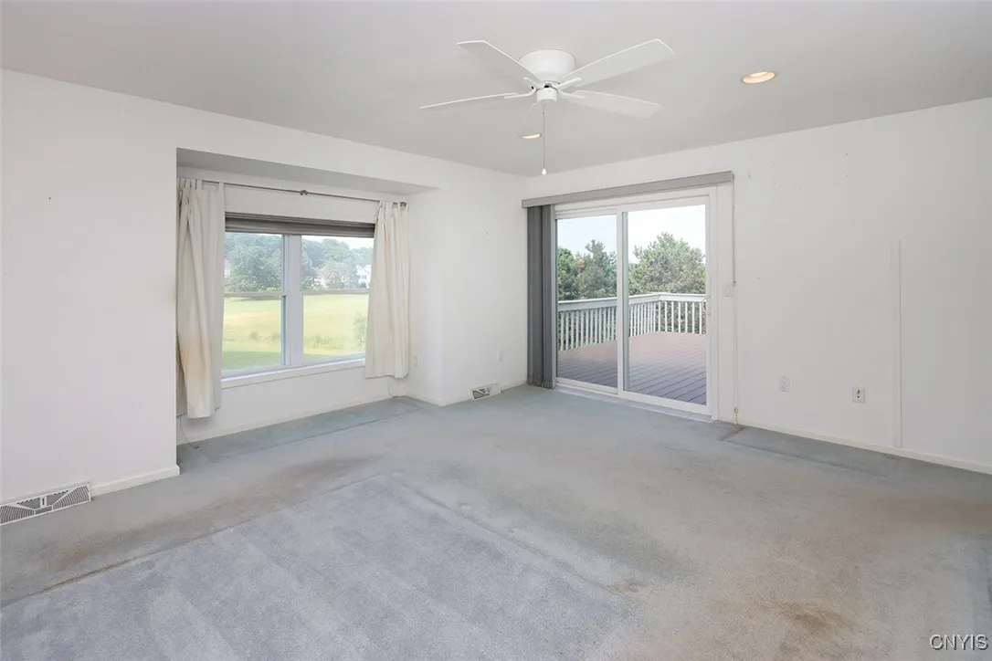 5189 Pointe East Drive, Dewitt, New York 13078, De Witt, New York 13078, 3 Bedrooms Bedrooms, 8 Rooms Rooms,2 BathroomsBathrooms,Residential,For Sale,5189 Pointe East Drive, Dewitt, New York 13078,S1622507