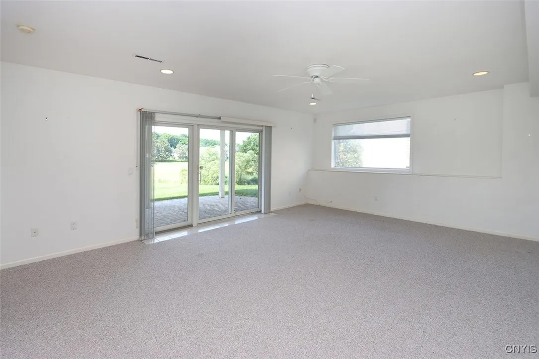 5189 Pointe East Drive, Dewitt, New York 13078, De Witt, New York 13078, 3 Bedrooms Bedrooms, 8 Rooms Rooms,2 BathroomsBathrooms,Residential,For Sale,5189 Pointe East Drive, Dewitt, New York 13078,S1622507