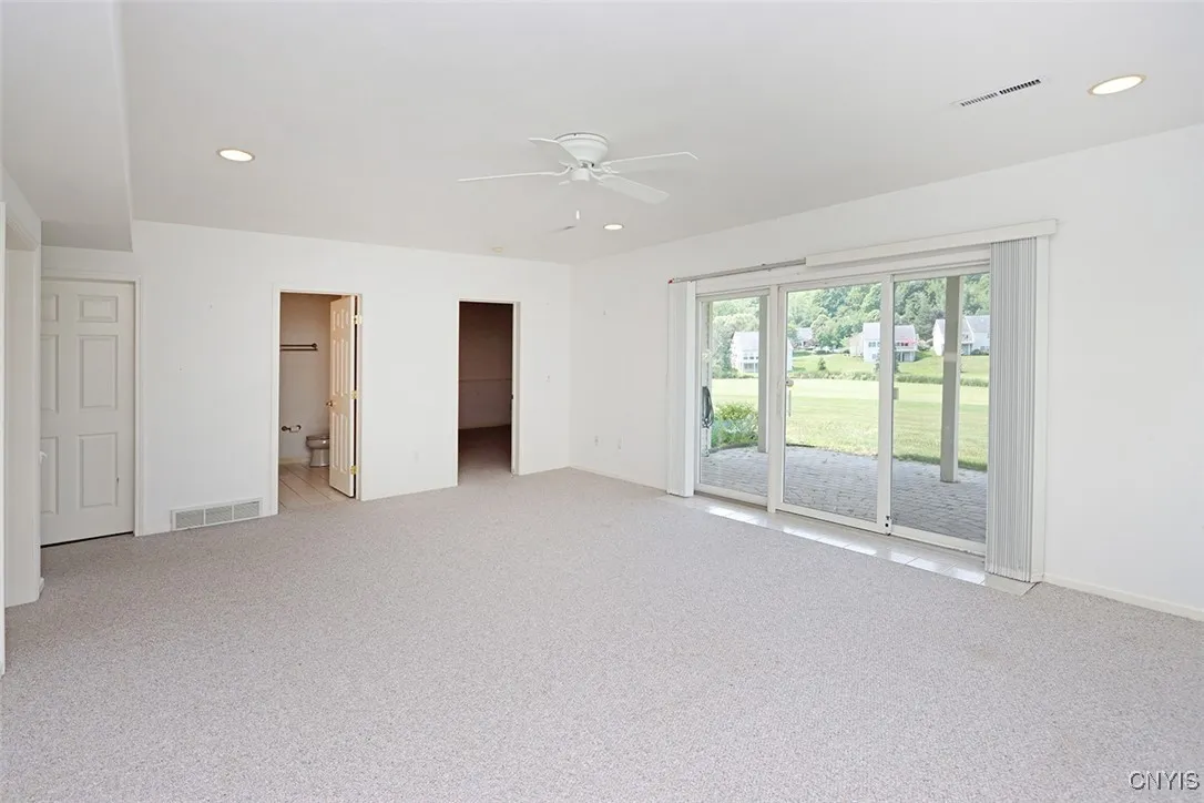 5189 Pointe East Drive, Dewitt, New York 13078, De Witt, New York 13078, 3 Bedrooms Bedrooms, 8 Rooms Rooms,2 BathroomsBathrooms,Residential,For Sale,5189 Pointe East Drive, Dewitt, New York 13078,S1622507