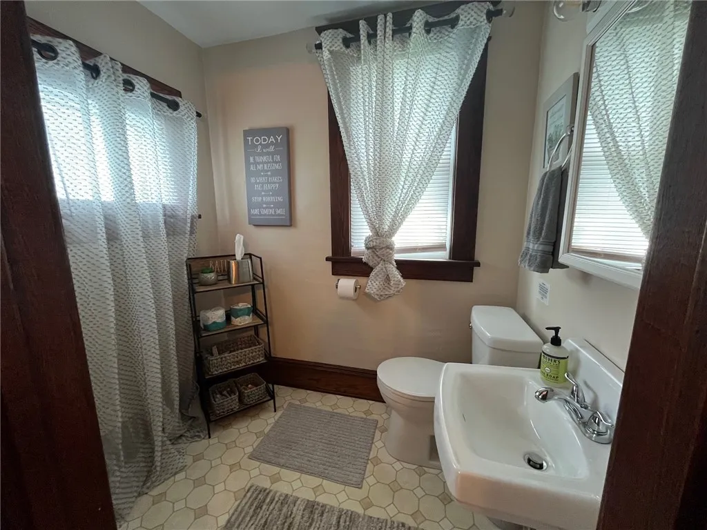 783 Post Avenue, Rochester, New York 14619, Rochester, New York 14619, 3 Bedrooms Bedrooms, 6 Rooms Rooms,1 BathroomBathrooms,Residential,For Sale,783 Post Avenue, Rochester, New York 14619,R1623044