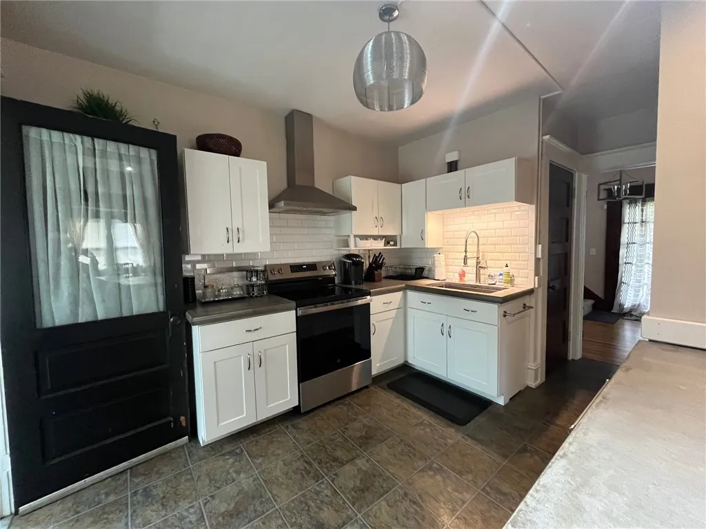 783 Post Avenue, Rochester, New York 14619, Rochester, New York 14619, 3 Bedrooms Bedrooms, 6 Rooms Rooms,1 BathroomBathrooms,Residential,For Sale,783 Post Avenue, Rochester, New York 14619,R1623044