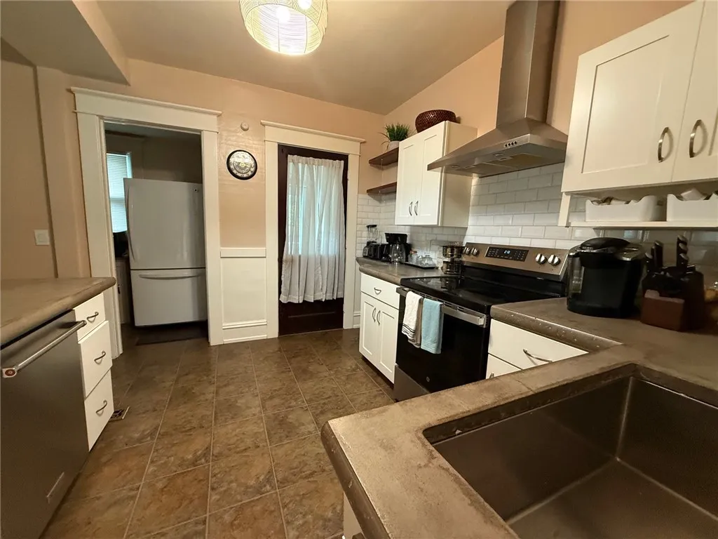 783 Post Avenue, Rochester, New York 14619, Rochester, New York 14619, 3 Bedrooms Bedrooms, 6 Rooms Rooms,1 BathroomBathrooms,Residential,For Sale,783 Post Avenue, Rochester, New York 14619,R1623044