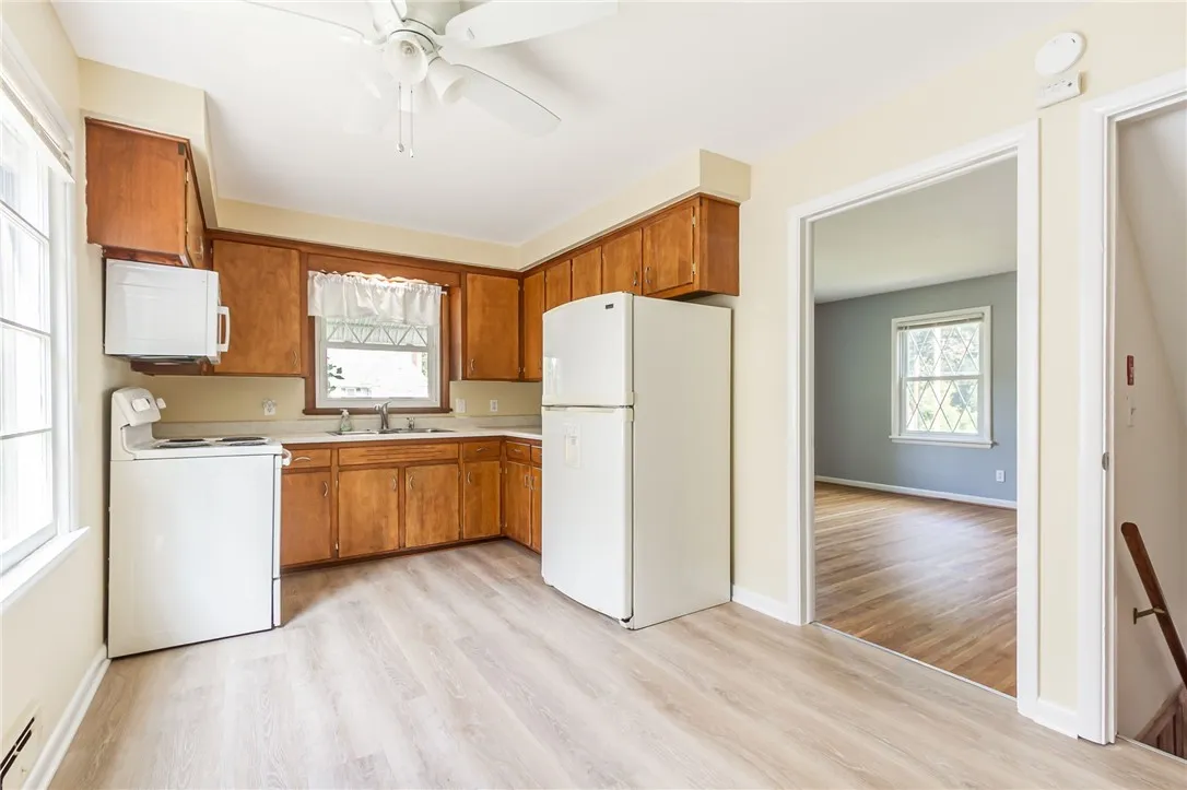 827 Harmon Road, Penfield, New York 14526, Penfield, New York 14526, 4 Bedrooms Bedrooms, ,2 BathroomsBathrooms,Residential,For Sale,827 Harmon Road, Penfield, New York 14526,R1621494