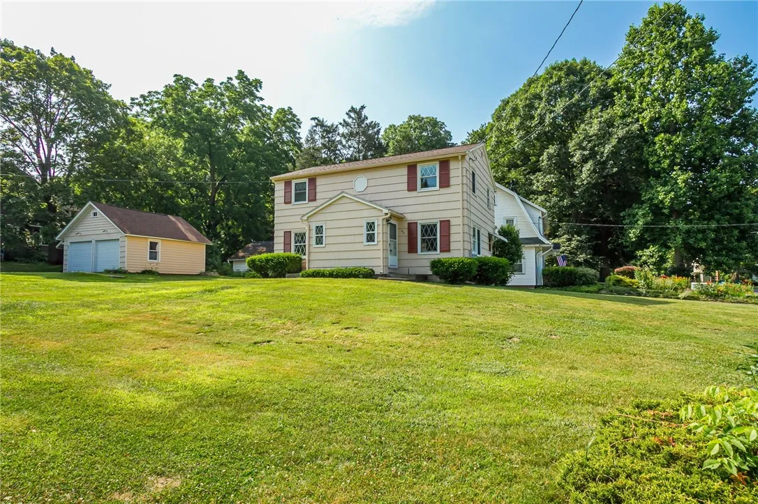 827 Harmon Road, Penfield, New York 14526, Penfield, New York 14526, 4 Bedrooms Bedrooms, ,2 BathroomsBathrooms,Residential,For Sale,827 Harmon Road, Penfield, New York 14526,R1621494