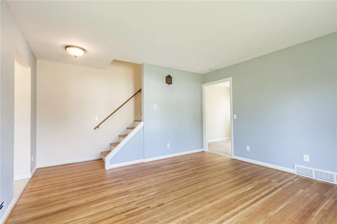 827 Harmon Road, Penfield, New York 14526, Penfield, New York 14526, 4 Bedrooms Bedrooms, ,2 BathroomsBathrooms,Residential,For Sale,827 Harmon Road, Penfield, New York 14526,R1621494