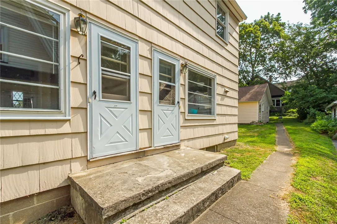 827 Harmon Road, Penfield, New York 14526, Penfield, New York 14526, 4 Bedrooms Bedrooms, ,2 BathroomsBathrooms,Residential,For Sale,827 Harmon Road, Penfield, New York 14526,R1621494