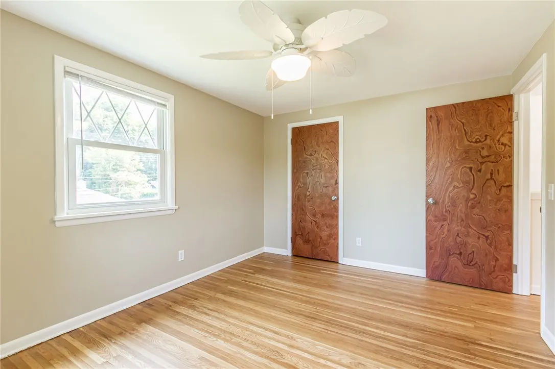827 Harmon Road, Penfield, New York 14526, Penfield, New York 14526, 4 Bedrooms Bedrooms, ,2 BathroomsBathrooms,Residential,For Sale,827 Harmon Road, Penfield, New York 14526,R1621494