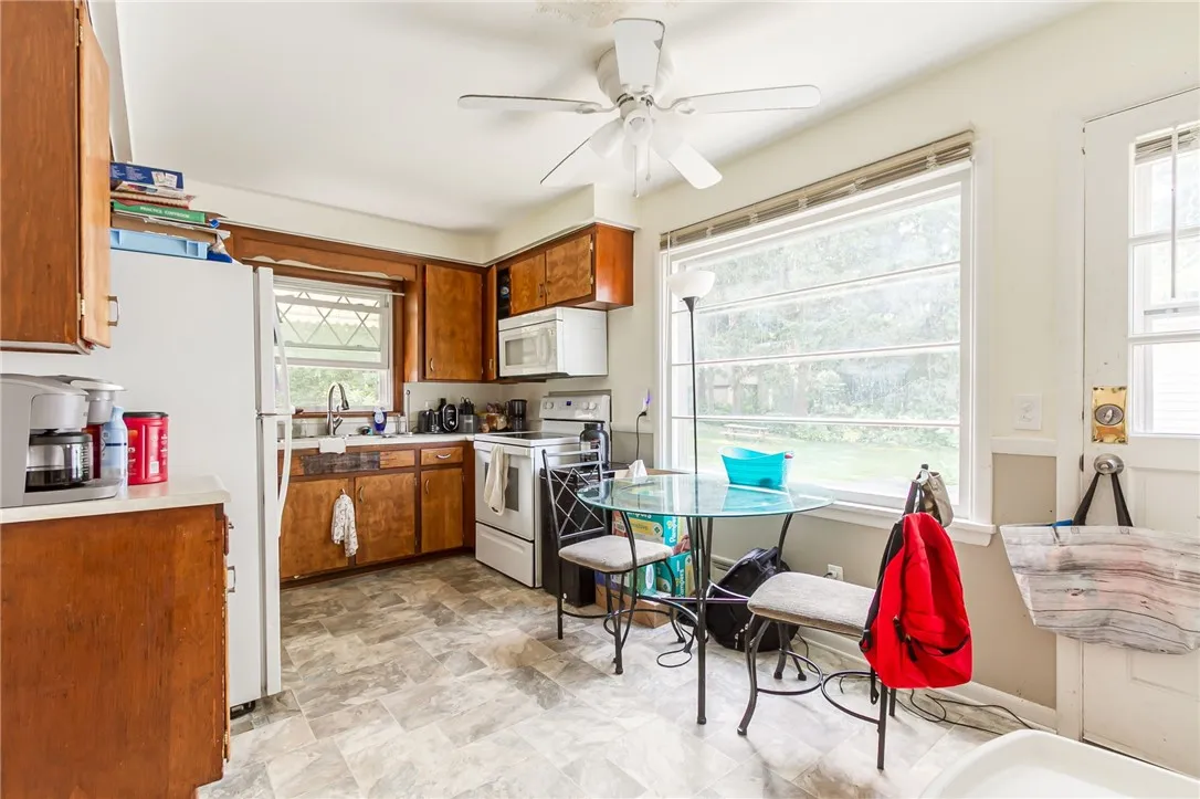 827 Harmon Road, Penfield, New York 14526, Penfield, New York 14526, 4 Bedrooms Bedrooms, ,2 BathroomsBathrooms,Residential,For Sale,827 Harmon Road, Penfield, New York 14526,R1621494