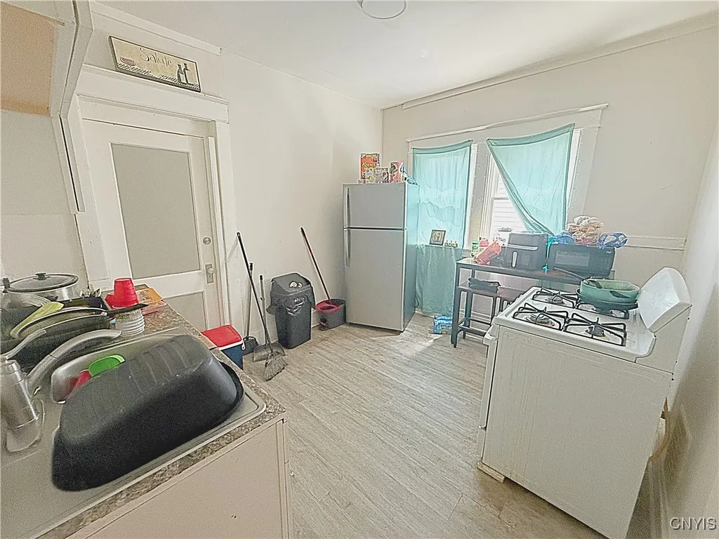 Unit 1 Kitchen