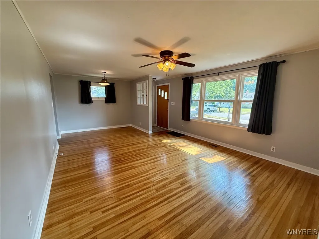 84 Rockland Road, Tonawanda, New York 14150, Tonawanda, New York 14150, 3 Bedrooms Bedrooms, 6 Rooms Rooms,1 BathroomBathrooms,Residential,For Sale,84 Rockland Road, Tonawanda, New York 14150,B1623222