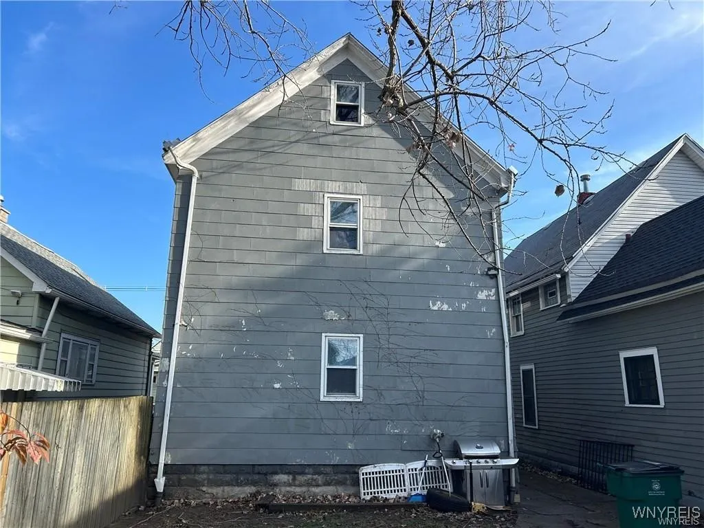 452 Willett Street, Buffalo, New York 14206, Buffalo, New York 14206, 4 Bedrooms Bedrooms, ,2 BathroomsBathrooms,Residential,For Sale,452 Willett Street, Buffalo, New York 14206,B1623262