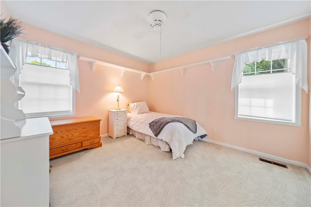 22 Jewelberry Dr, Penfield, New York 14580, Penfield, New York 14580, 3 Bedrooms Bedrooms, 9 Rooms Rooms,2 BathroomsBathrooms,Residential,For Sale,22 Jewelberry Dr, Penfield, New York 14580,R1622081