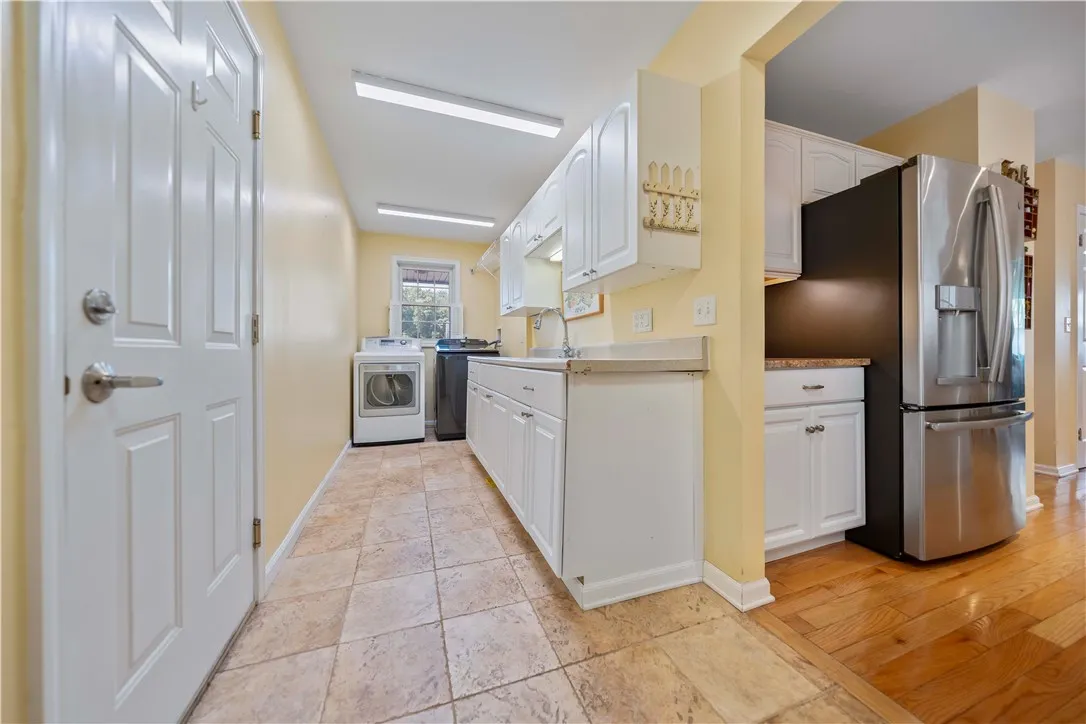22 Jewelberry Dr, Penfield, New York 14580, Penfield, New York 14580, 3 Bedrooms Bedrooms, 9 Rooms Rooms,2 BathroomsBathrooms,Residential,For Sale,22 Jewelberry Dr, Penfield, New York 14580,R1622081