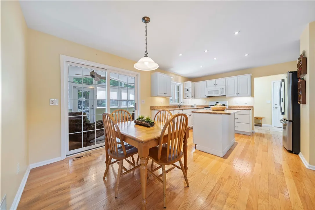 22 Jewelberry Dr, Penfield, New York 14580, Penfield, New York 14580, 3 Bedrooms Bedrooms, 9 Rooms Rooms,2 BathroomsBathrooms,Residential,For Sale,22 Jewelberry Dr, Penfield, New York 14580,R1622081