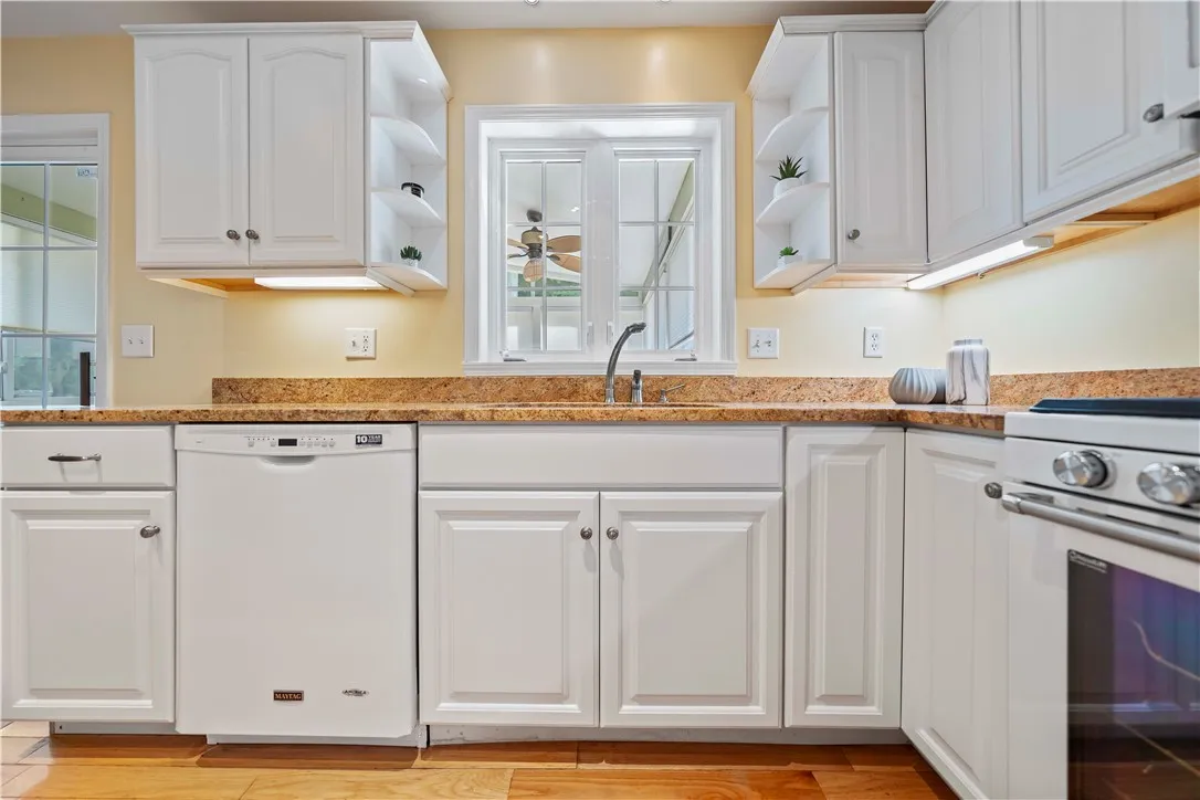22 Jewelberry Dr, Penfield, New York 14580, Penfield, New York 14580, 3 Bedrooms Bedrooms, 9 Rooms Rooms,2 BathroomsBathrooms,Residential,For Sale,22 Jewelberry Dr, Penfield, New York 14580,R1622081