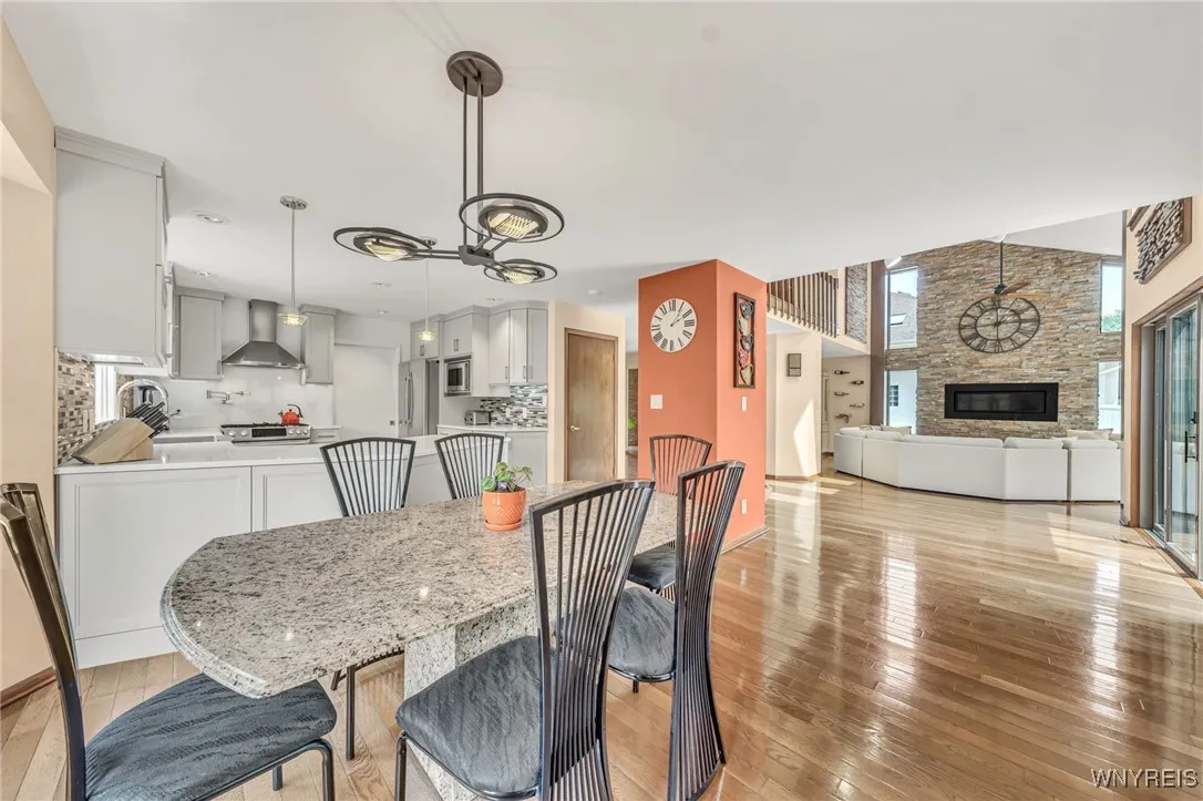 8325 Ziblut Court, Niagara, New York 14304, Niagara, New York 14304, 3 Bedrooms Bedrooms, 12 Rooms Rooms,3 BathroomsBathrooms,Residential,For Sale,8325 Ziblut Court, Niagara, New York 14304,B1622601
