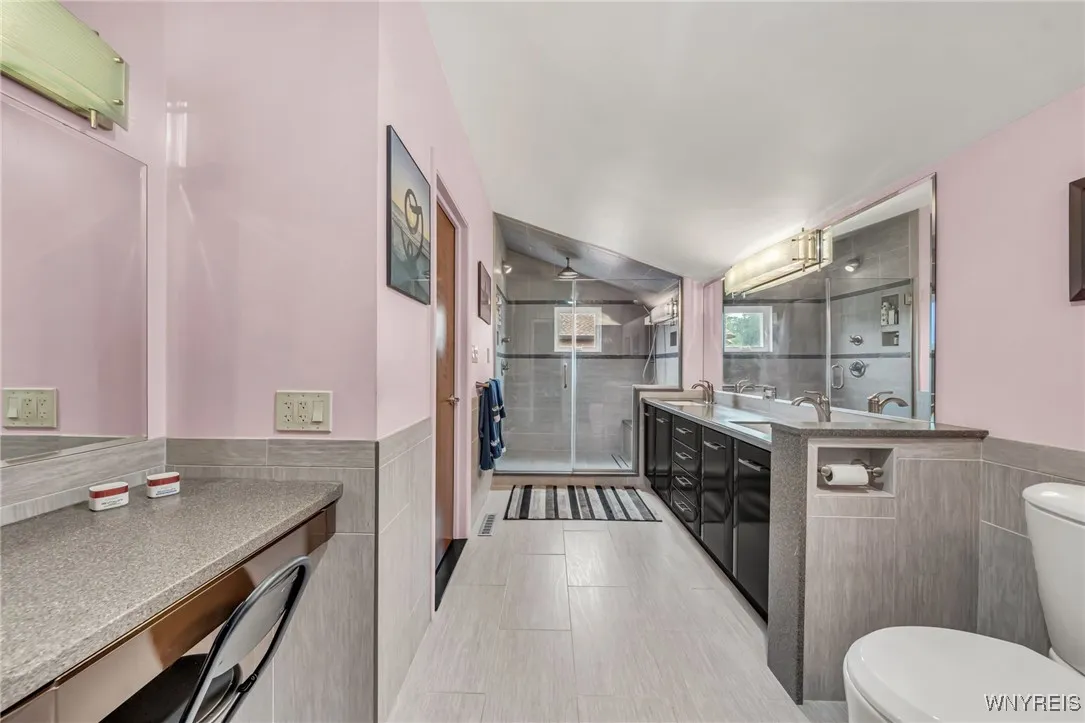 8325 Ziblut Court, Niagara, New York 14304, Niagara, New York 14304, 3 Bedrooms Bedrooms, 12 Rooms Rooms,3 BathroomsBathrooms,Residential,For Sale,8325 Ziblut Court, Niagara, New York 14304,B1622601
