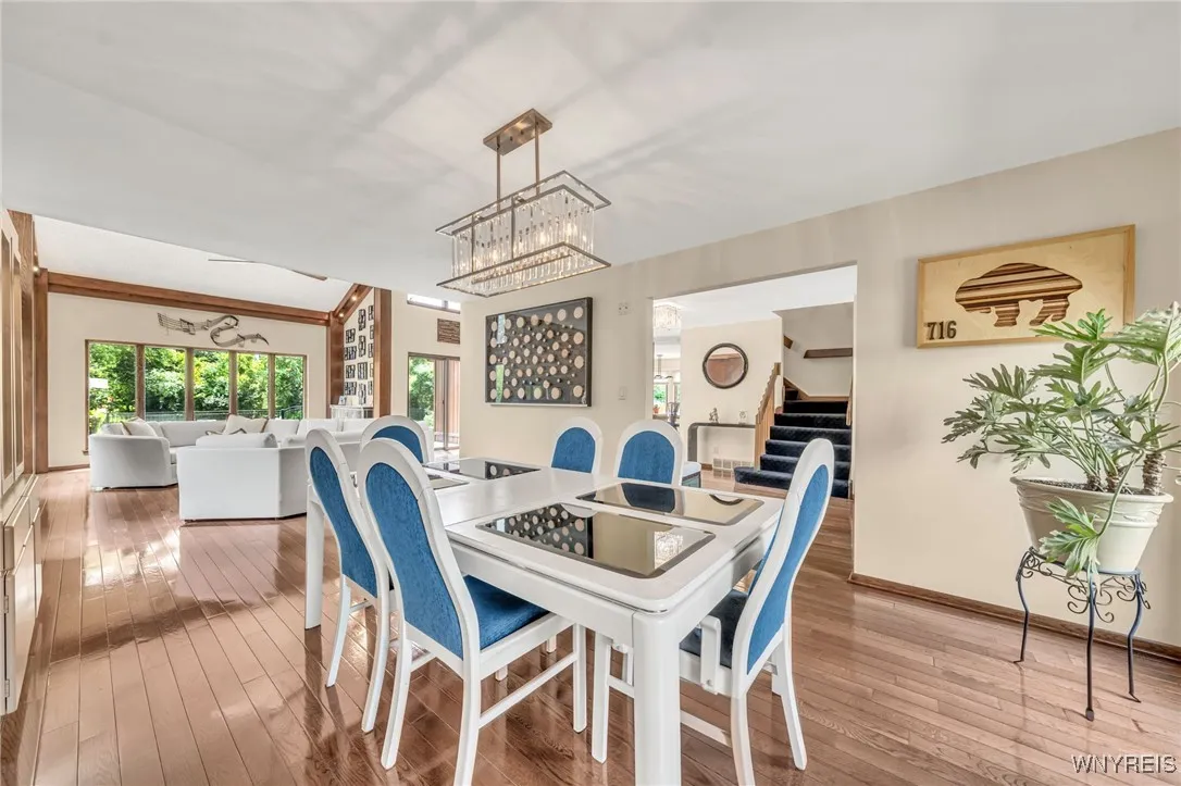 8325 Ziblut Court, Niagara, New York 14304, Niagara, New York 14304, 3 Bedrooms Bedrooms, 12 Rooms Rooms,3 BathroomsBathrooms,Residential,For Sale,8325 Ziblut Court, Niagara, New York 14304,B1622601