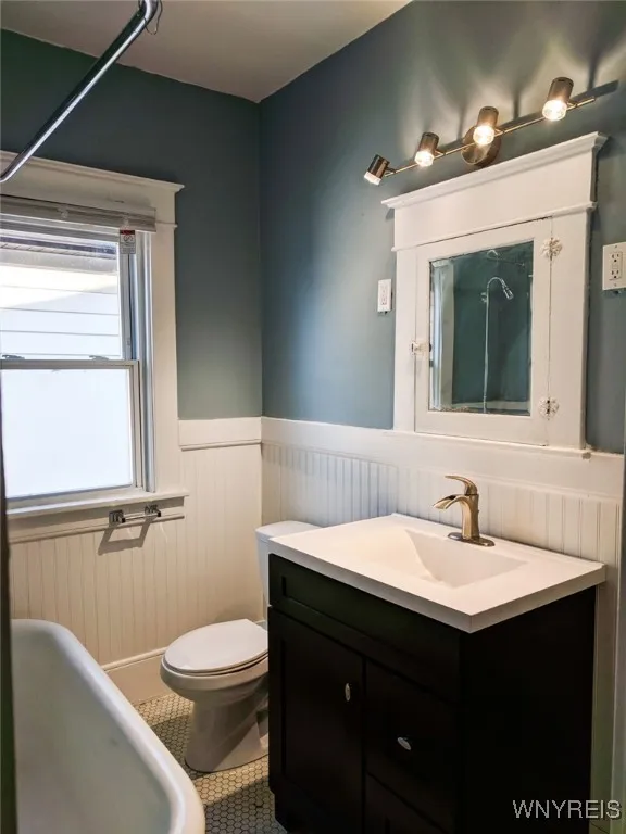82 Rutland Street, Buffalo, New York 14220, Buffalo, New York 14220, 6 Bedrooms Bedrooms, ,2 BathroomsBathrooms,Residential,For Sale,82 Rutland Street, Buffalo, New York 14220,B1623015