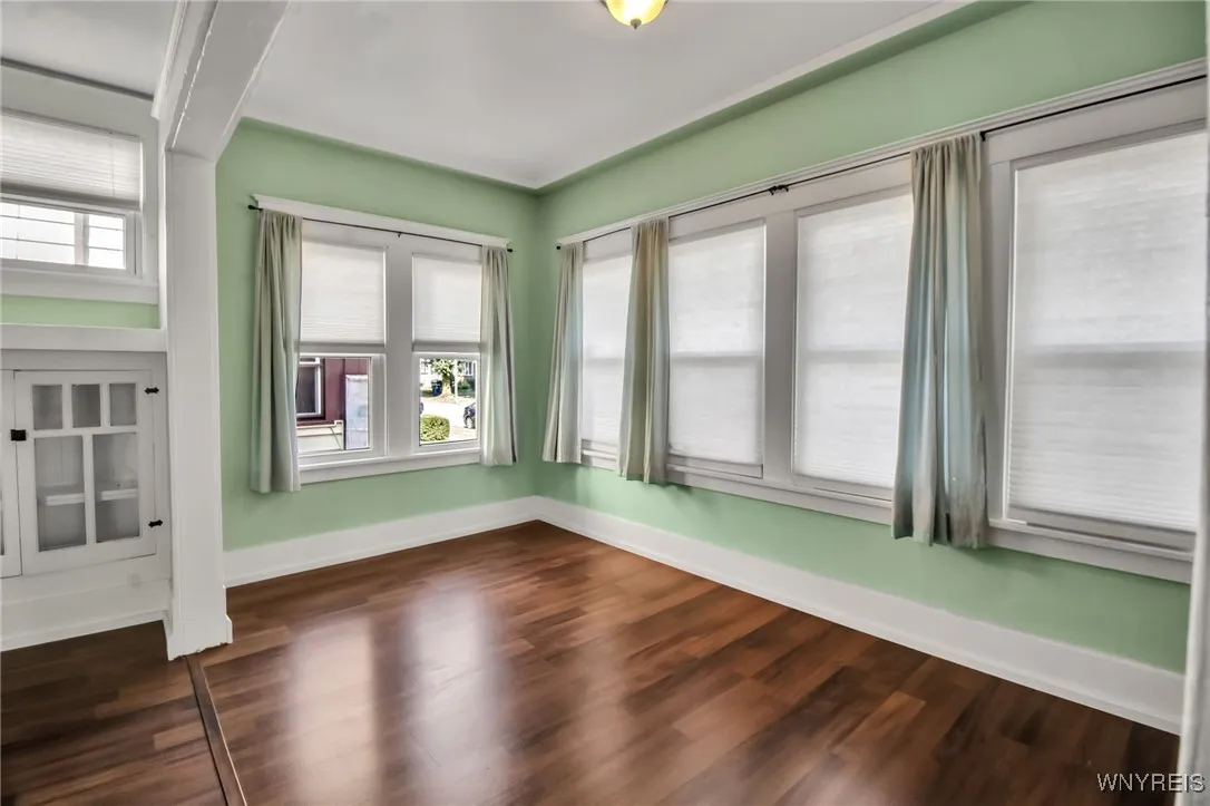 82 Rutland Street, Buffalo, New York 14220, Buffalo, New York 14220, 6 Bedrooms Bedrooms, ,2 BathroomsBathrooms,Residential,For Sale,82 Rutland Street, Buffalo, New York 14220,B1623015