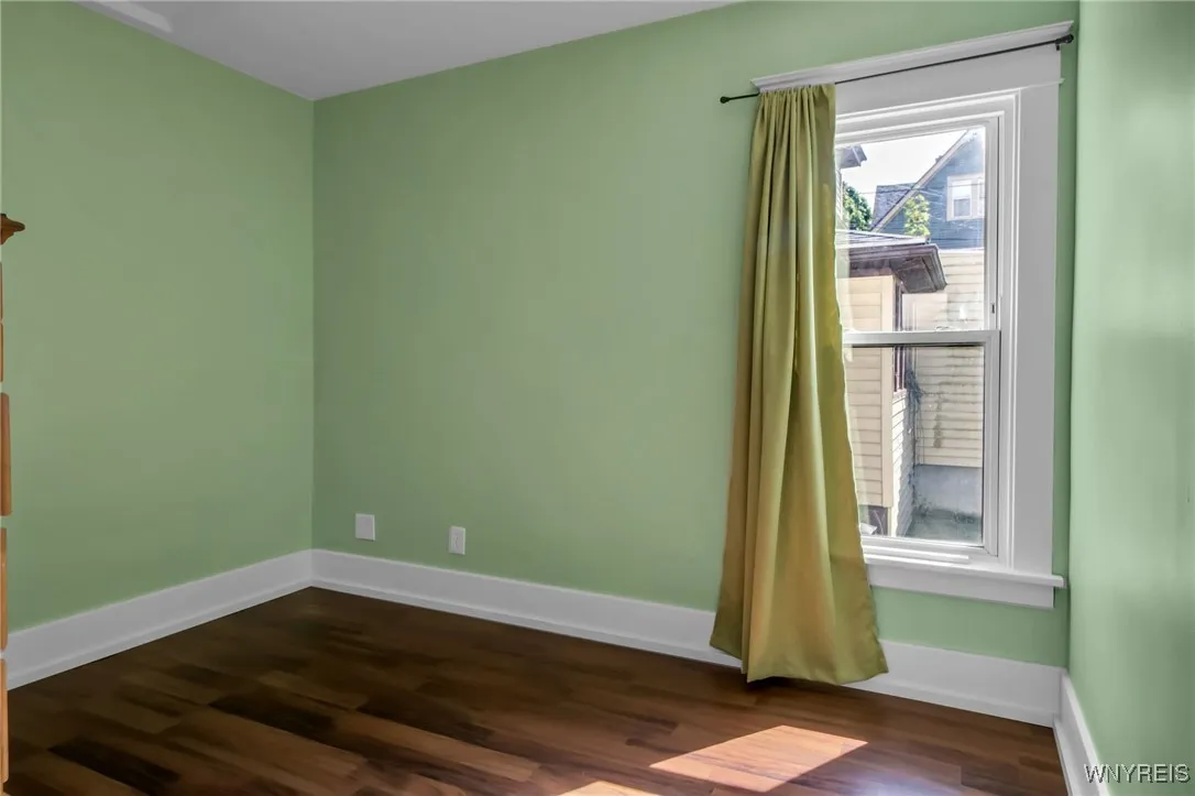 82 Rutland Street, Buffalo, New York 14220, Buffalo, New York 14220, 6 Bedrooms Bedrooms, ,2 BathroomsBathrooms,Residential,For Sale,82 Rutland Street, Buffalo, New York 14220,B1623015