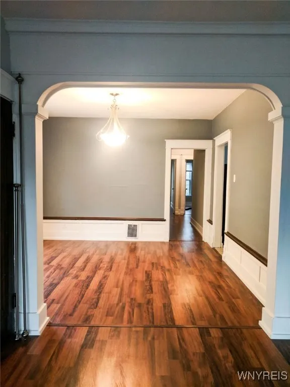 82 Rutland Street, Buffalo, New York 14220, Buffalo, New York 14220, 6 Bedrooms Bedrooms, ,2 BathroomsBathrooms,Residential,For Sale,82 Rutland Street, Buffalo, New York 14220,B1623015