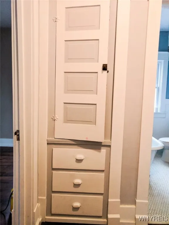 82 Rutland Street, Buffalo, New York 14220, Buffalo, New York 14220, 6 Bedrooms Bedrooms, ,2 BathroomsBathrooms,Residential,For Sale,82 Rutland Street, Buffalo, New York 14220,B1623015
