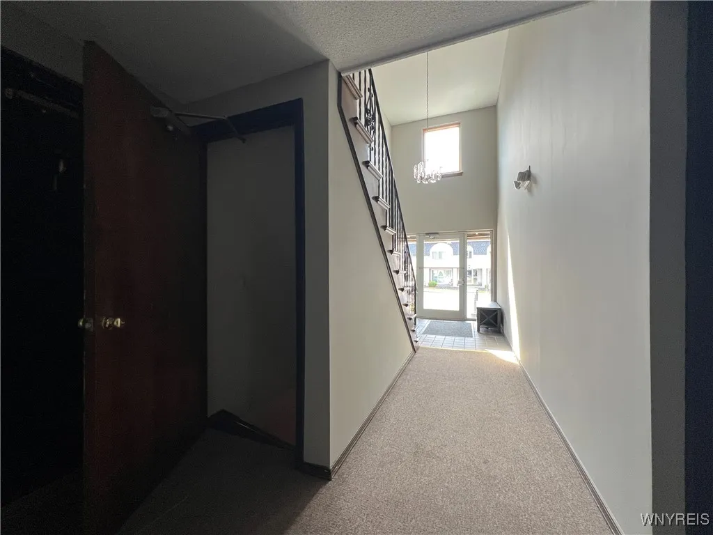 10 Cambridge E, Amherst, New York 14221, Amherst, New York 14221, 2 Bedrooms Bedrooms, 6 Rooms Rooms,1 BathroomBathrooms,Residential,For Sale,10 Cambridge E, Amherst, New York 14221,B1623267