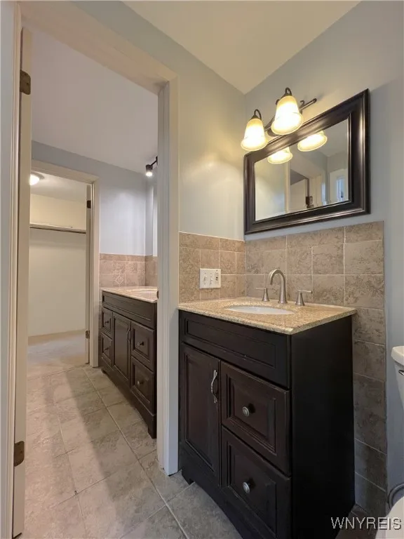 10 Cambridge E, Amherst, New York 14221, Amherst, New York 14221, 2 Bedrooms Bedrooms, 6 Rooms Rooms,1 BathroomBathrooms,Residential,For Sale,10 Cambridge E, Amherst, New York 14221,B1623267