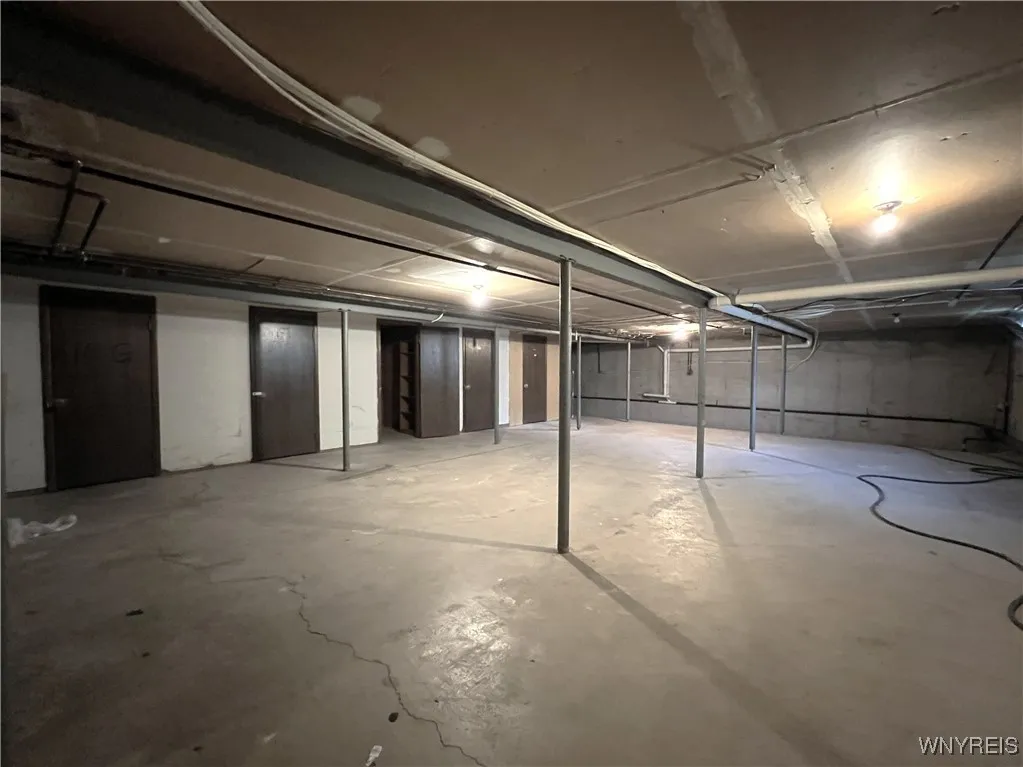 10 Cambridge E, Amherst, New York 14221, Amherst, New York 14221, 2 Bedrooms Bedrooms, 6 Rooms Rooms,1 BathroomBathrooms,Residential,For Sale,10 Cambridge E, Amherst, New York 14221,B1623267