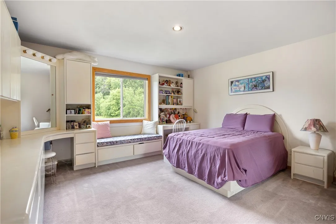 2nd bedroom with built in's