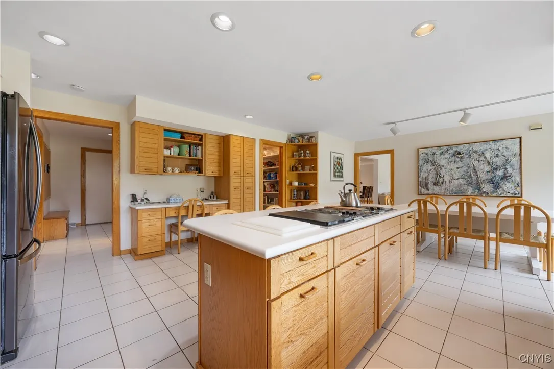 6925 Woodchuck Hill Road, Dewitt, New York 13066, De Witt, New York 13066, 5 Bedrooms Bedrooms, 12 Rooms Rooms,3 BathroomsBathrooms,Residential,For Sale,6925 Woodchuck Hill Road, Dewitt, New York 13066,S1622476