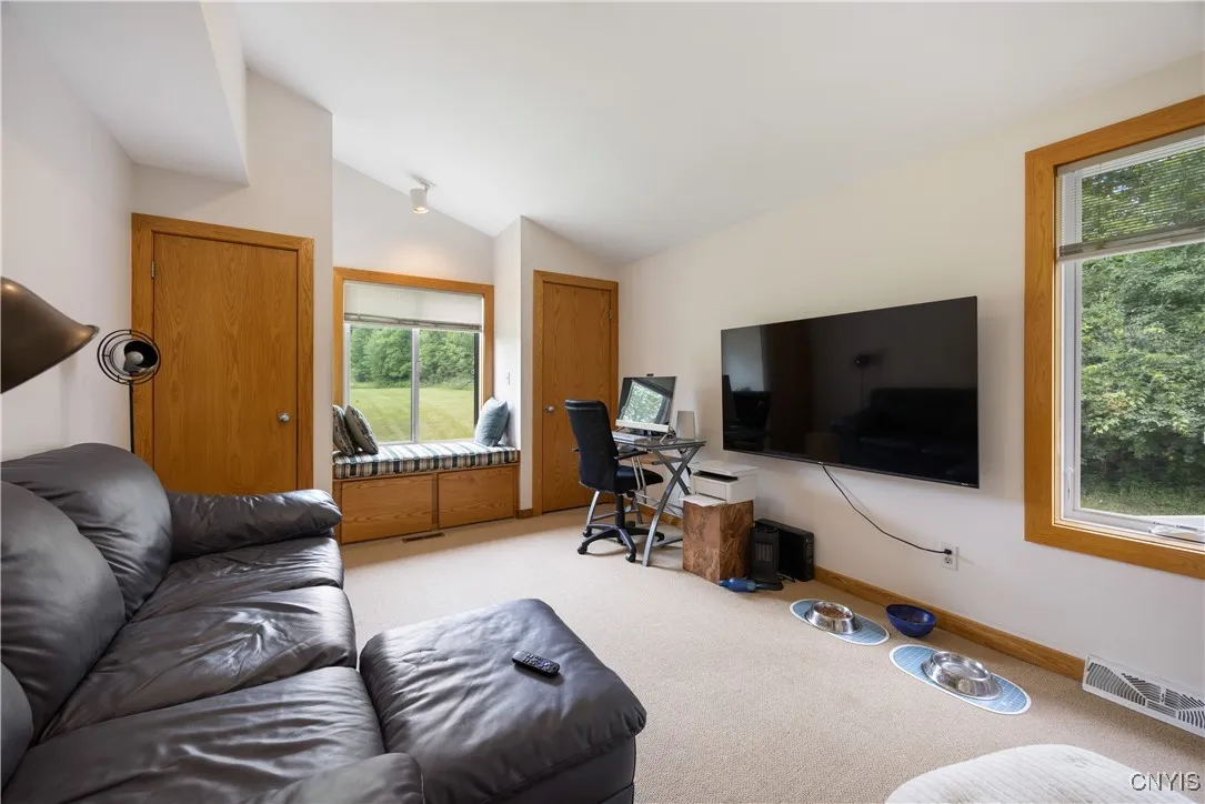 6925 Woodchuck Hill Road, Dewitt, New York 13066, De Witt, New York 13066, 5 Bedrooms Bedrooms, 12 Rooms Rooms,3 BathroomsBathrooms,Residential,For Sale,6925 Woodchuck Hill Road, Dewitt, New York 13066,S1622476
