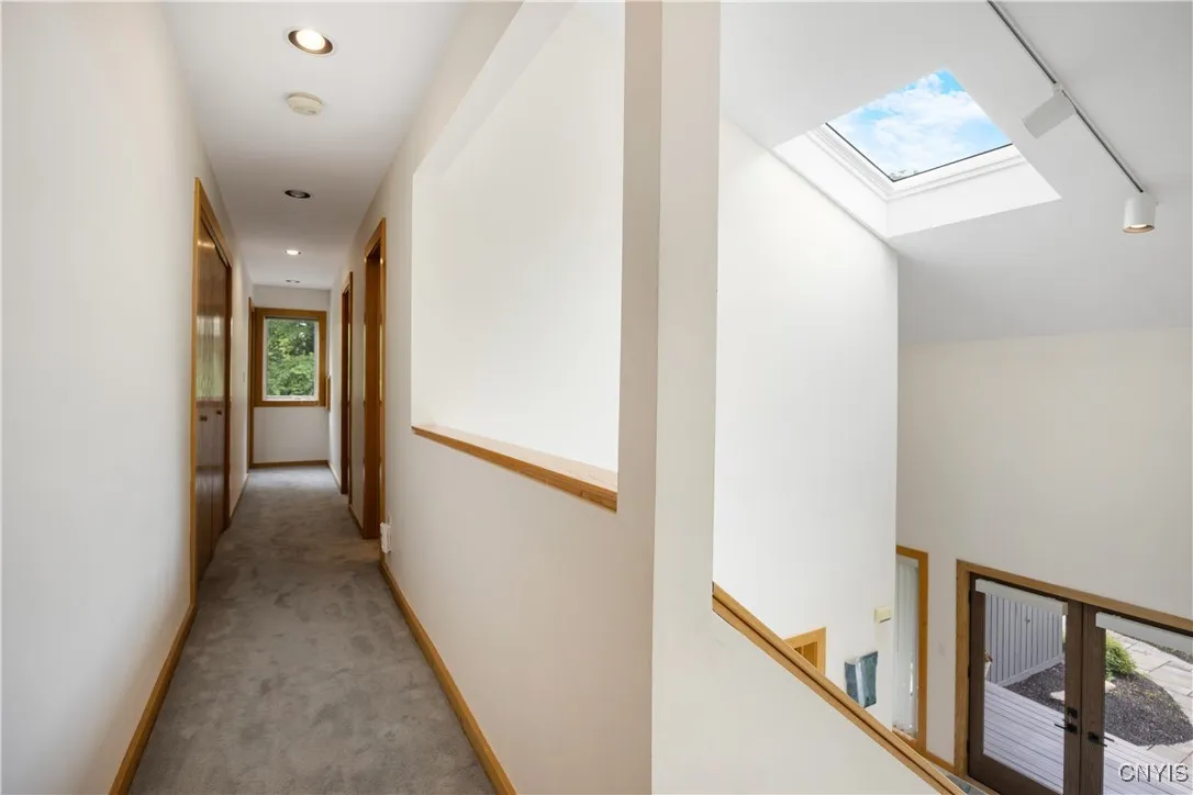 6925 Woodchuck Hill Road, Dewitt, New York 13066, De Witt, New York 13066, 5 Bedrooms Bedrooms, 12 Rooms Rooms,3 BathroomsBathrooms,Residential,For Sale,6925 Woodchuck Hill Road, Dewitt, New York 13066,S1622476
