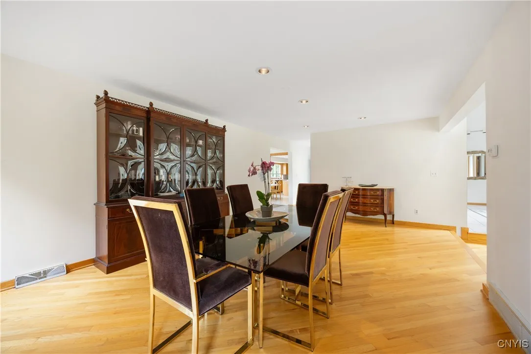 6925 Woodchuck Hill Road, Dewitt, New York 13066, De Witt, New York 13066, 5 Bedrooms Bedrooms, 12 Rooms Rooms,3 BathroomsBathrooms,Residential,For Sale,6925 Woodchuck Hill Road, Dewitt, New York 13066,S1622476