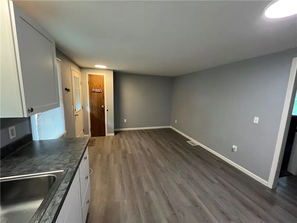6831 Furnace Road 3, Ontario, New York 14519, Ontario, New York 14519, 1 Bedroom Bedrooms, 3 Rooms Rooms,1 BathroomBathrooms,Residential Lease,Closed,6831 Furnace Road 3, Ontario, New York 14519,R1623284
