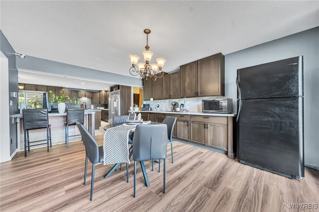 68 Rolling Woods Lane S, West Seneca, New York 142, West Seneca, New York 14224, 5 Bedrooms Bedrooms, 9 Rooms Rooms,2 BathroomsBathrooms,Residential,Closed,68 Rolling Woods Lane S, West Seneca, New York 142,0,B1623131