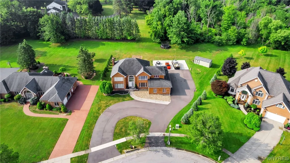 68 Rolling Woods Lane S, West Seneca, New York 142, West Seneca, New York 14224, 5 Bedrooms Bedrooms, 9 Rooms Rooms,2 BathroomsBathrooms,Residential,Closed,68 Rolling Woods Lane S, West Seneca, New York 142,0,B1623131