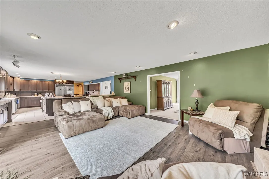 68 Rolling Woods Lane S, West Seneca, New York 142, West Seneca, New York 14224, 5 Bedrooms Bedrooms, 9 Rooms Rooms,2 BathroomsBathrooms,Residential,Closed,68 Rolling Woods Lane S, West Seneca, New York 142,0,B1623131