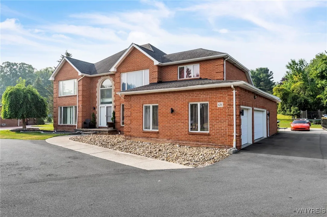 68 Rolling Woods Lane S, West Seneca, New York 142, West Seneca, New York 14224, 5 Bedrooms Bedrooms, 9 Rooms Rooms,2 BathroomsBathrooms,Residential,Closed,68 Rolling Woods Lane S, West Seneca, New York 142,0,B1623131