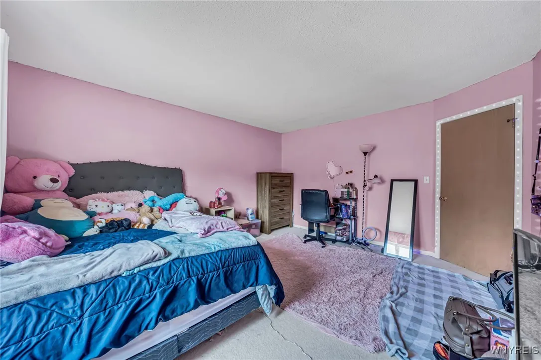 68 Rolling Woods Lane S, West Seneca, New York 142, West Seneca, New York 14224, 5 Bedrooms Bedrooms, 9 Rooms Rooms,2 BathroomsBathrooms,Residential,Closed,68 Rolling Woods Lane S, West Seneca, New York 142,0,B1623131