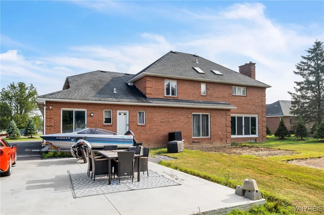 68 Rolling Woods Lane S, West Seneca, New York 142, West Seneca, New York 14224, 5 Bedrooms Bedrooms, 9 Rooms Rooms,2 BathroomsBathrooms,Residential,Closed,68 Rolling Woods Lane S, West Seneca, New York 142,0,B1623131