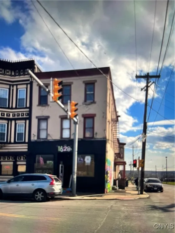 1639 North Salina Street, Syracuse, New York 13208, Syracuse, New York 13208, 4 Bedrooms Bedrooms, ,Multi Family,For Sale,1639 North Salina Street, Syracuse, New York 13208,0,S1623289